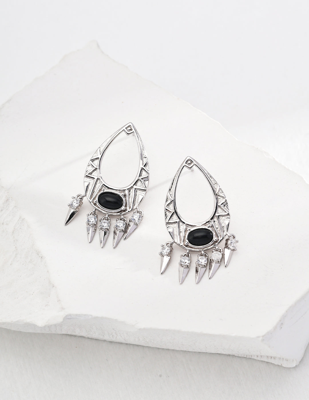 Sterling Silver Black Agate/Tiger's Eye Stone Vintage Earrings