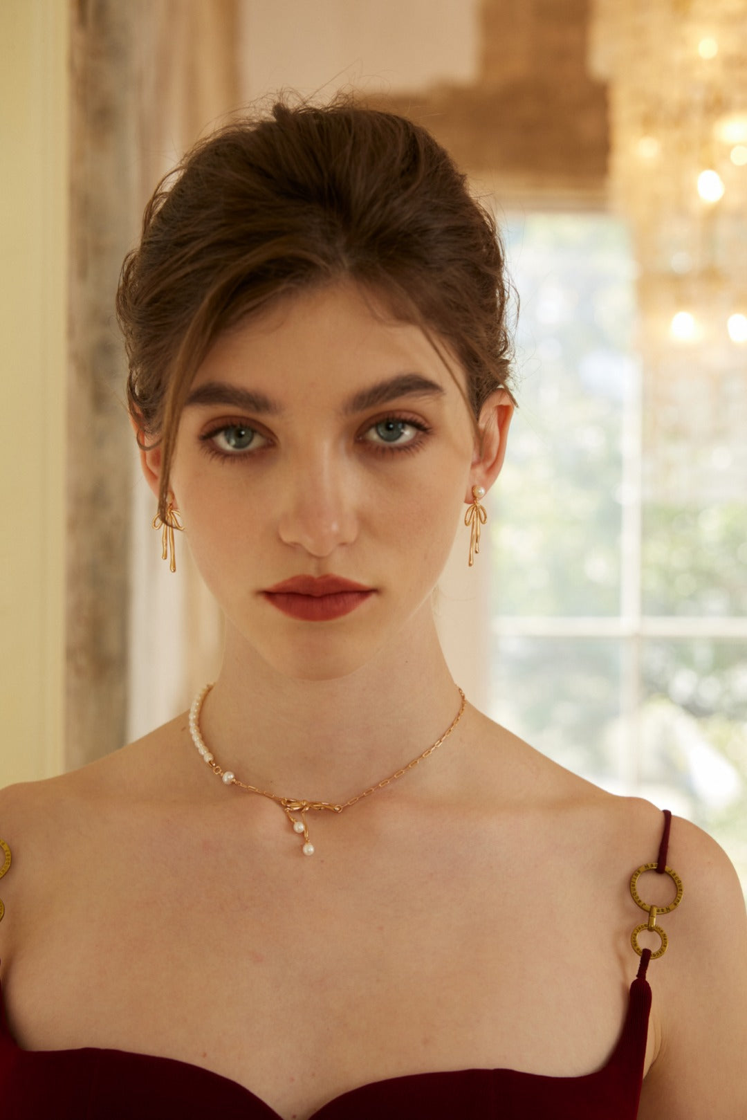Elegant Pearl Bow Earrings - Add a Touch of Sophistication