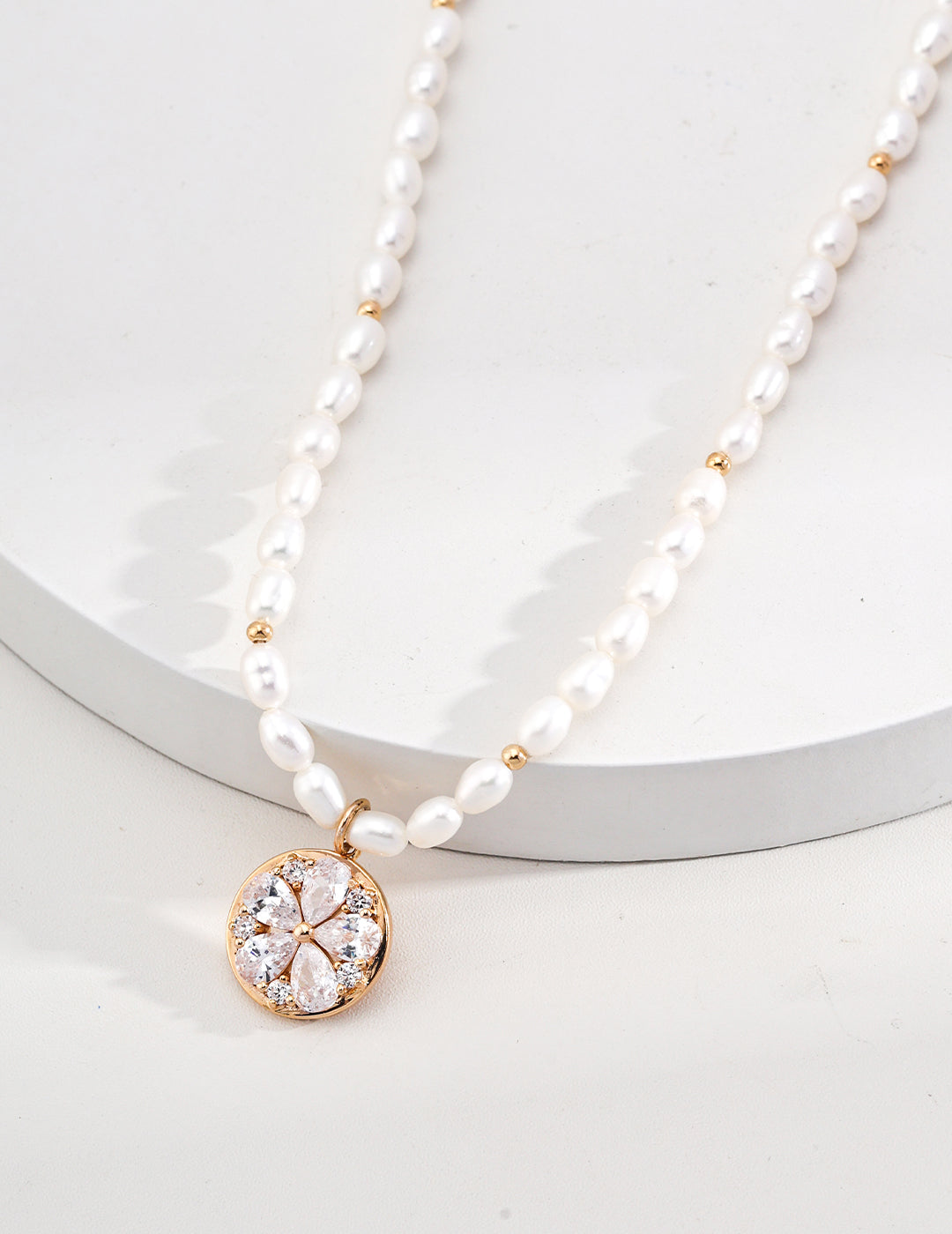 Pearl Necklace with Five-Petal  Flower Pendant