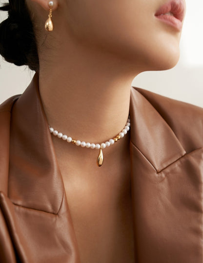 Golden Bead Teardrop Pearl Chocker Necklace