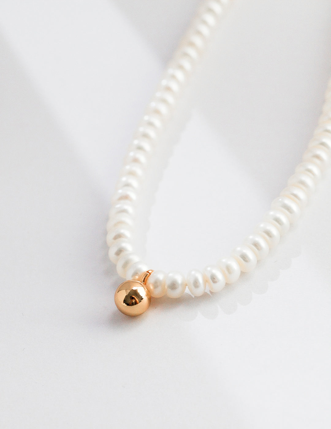 Small Gold Ball Nature Pearl Chocker Necklace