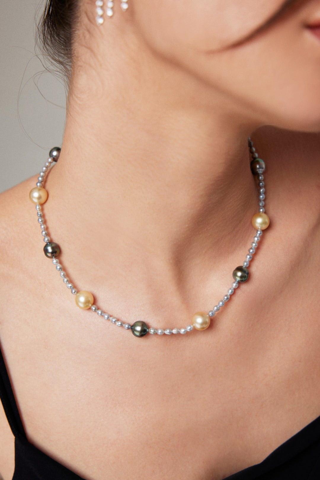 Extremely Luxurious and High-quality Colorful Multi-color Pearl Necklace