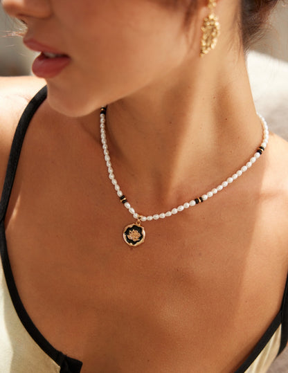 Sterling Silver Dripping Rose Pendant Pearl Necklace