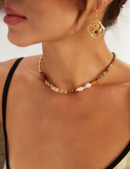 Nature Pearl and Stone Necklace