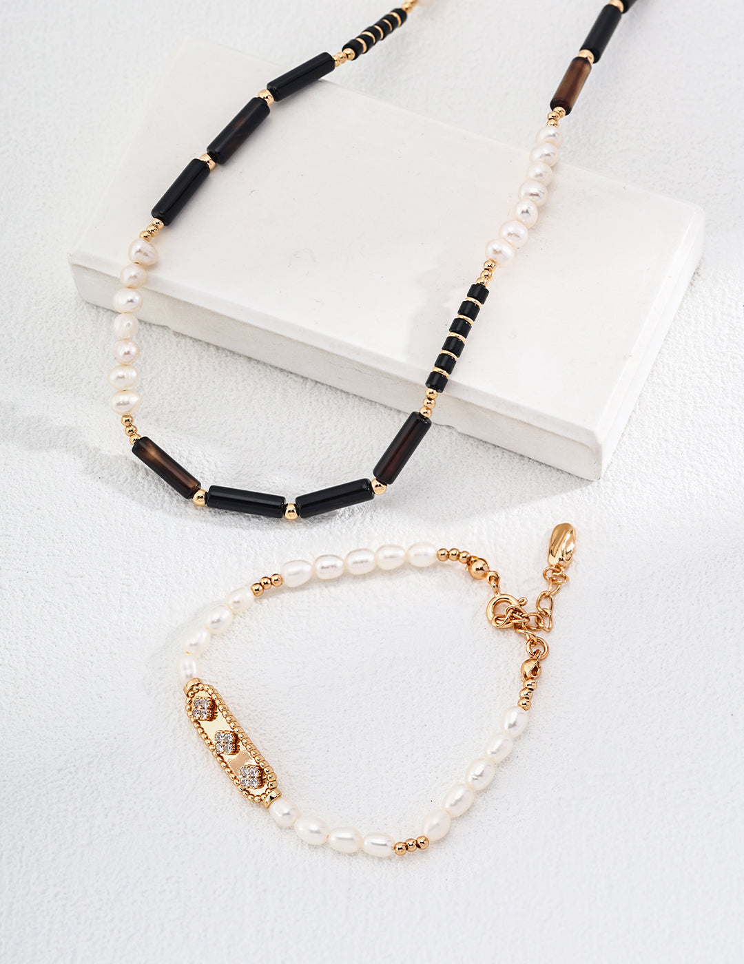 Elegant Black Agate  Pearl Necklace