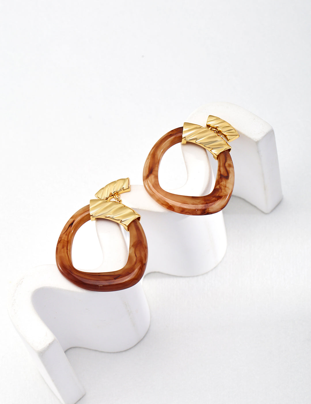 Ethnic-Style Sterling Silver Brown Resin Earrings