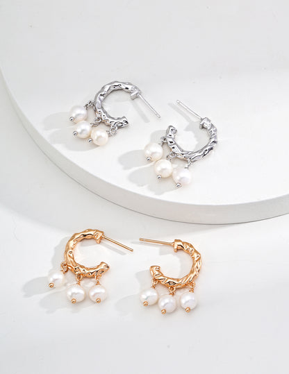 Minimalist Pearl Dangle Earrings – Perfect for Elegant Evenings