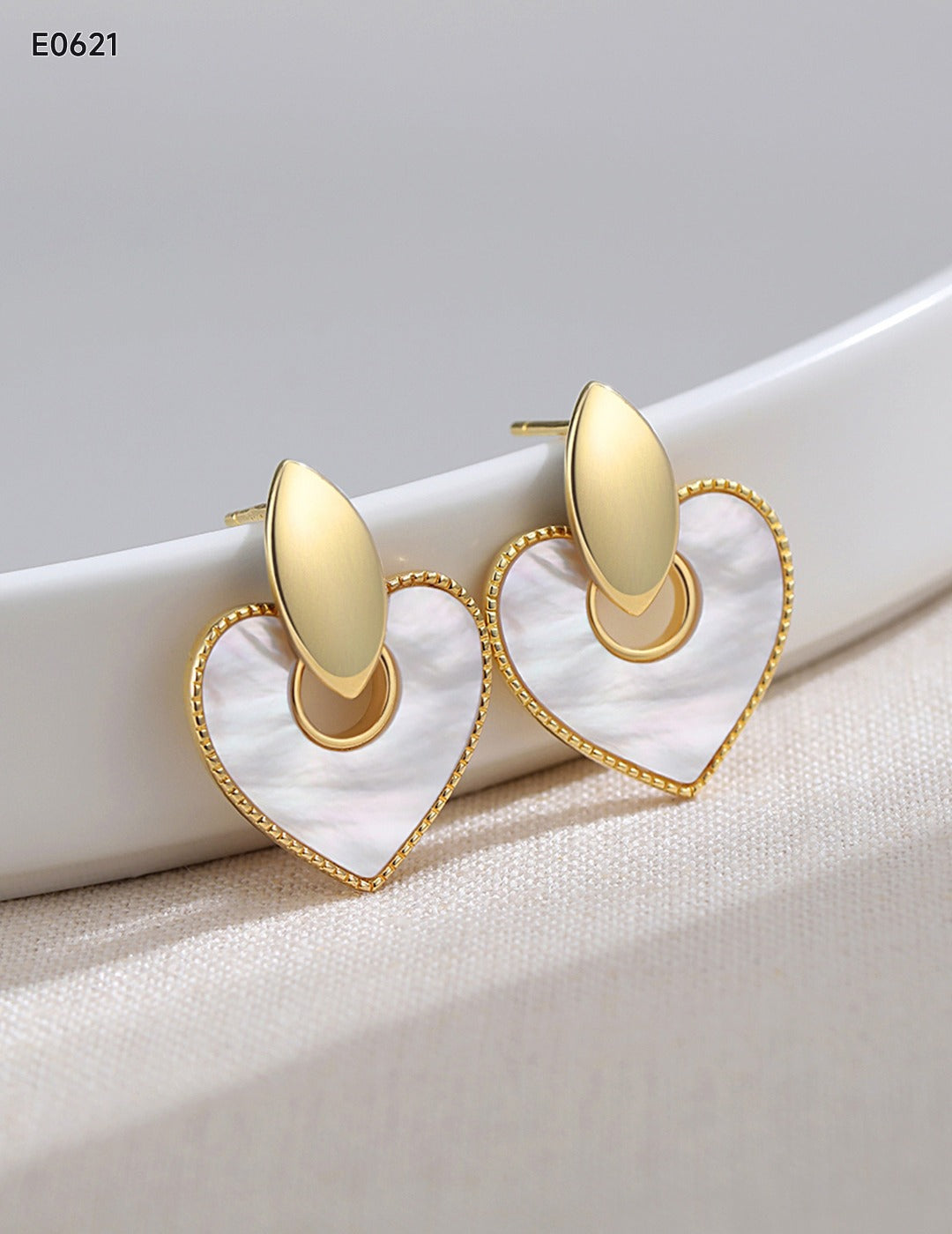 Classic Mother of Pearl Earrings Shell White Heart Shaped