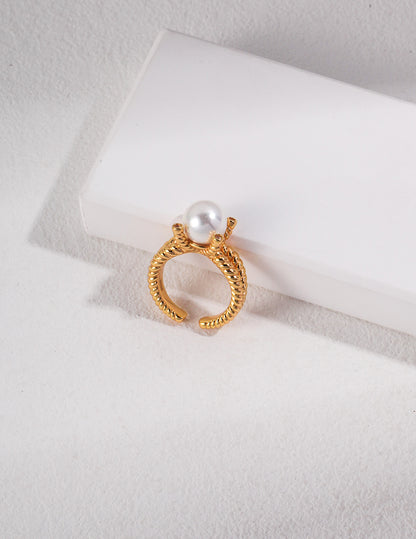 Stunning Sterling Silver Spiral Pearl Ring