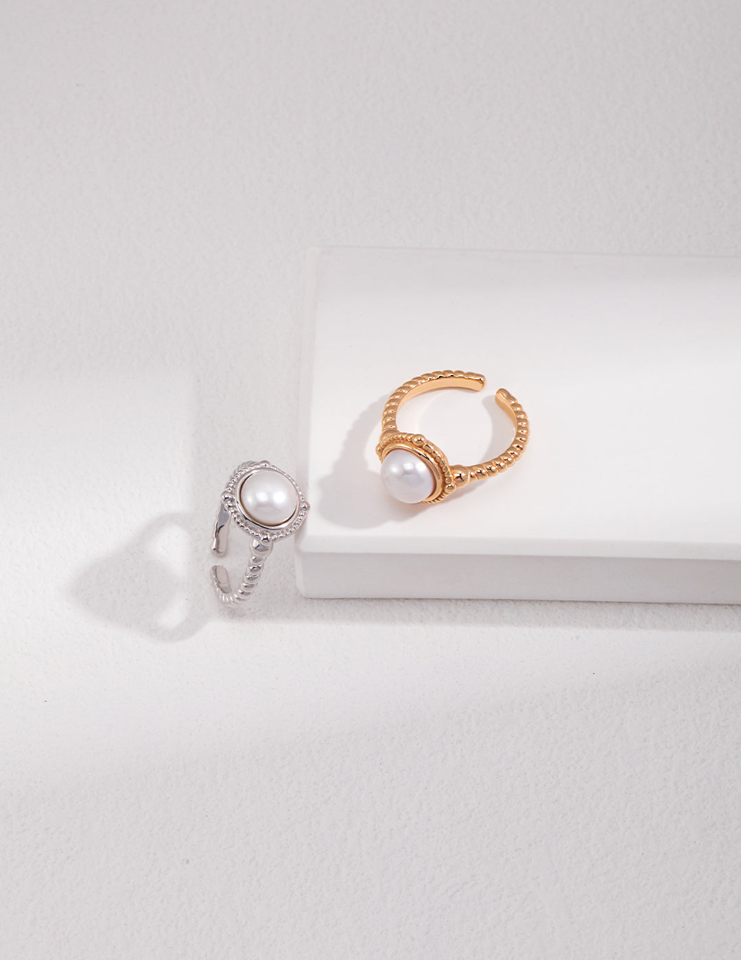 Sterling Silver Twist Ring with Classic Pearl Setting