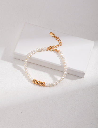 Elegant Freshwater Pearl Bracelet with Silver Beads