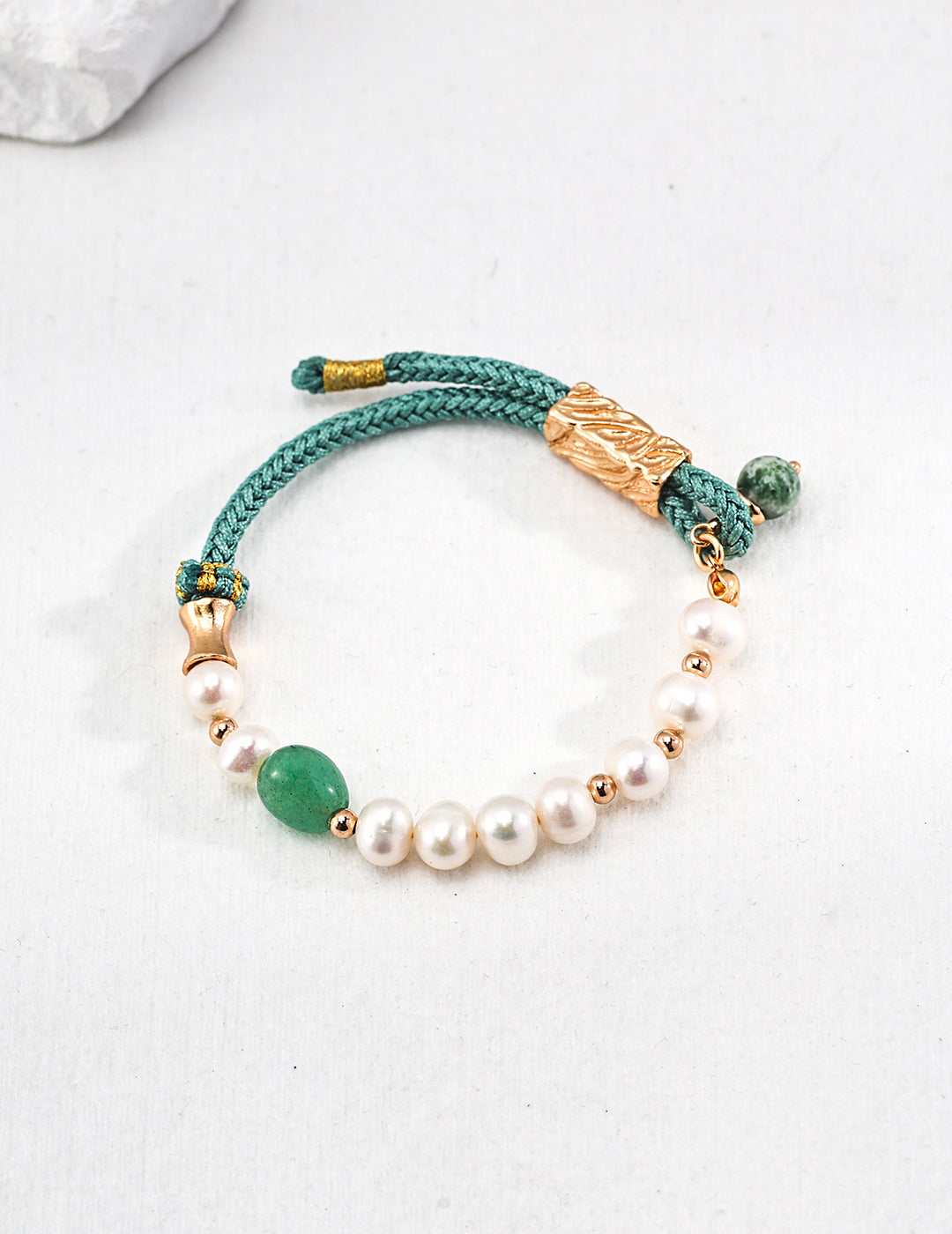 Green Aventurine and Pearl Bracelet with Gold Accents