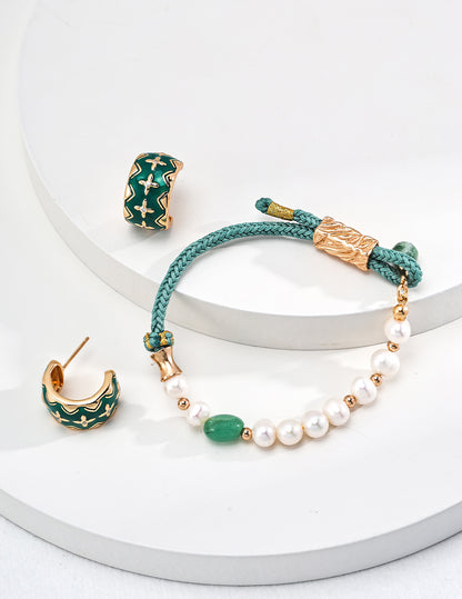 Green Aventurine and Pearl Bracelet with Gold Accents