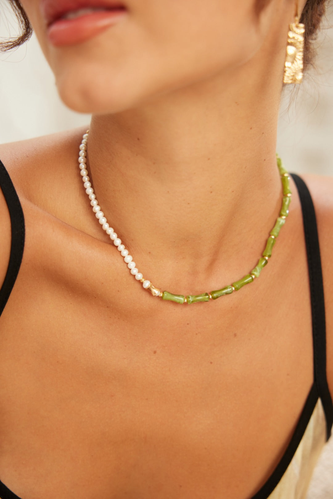 Elegant Resin Green Bamboo and Pearl Necklace